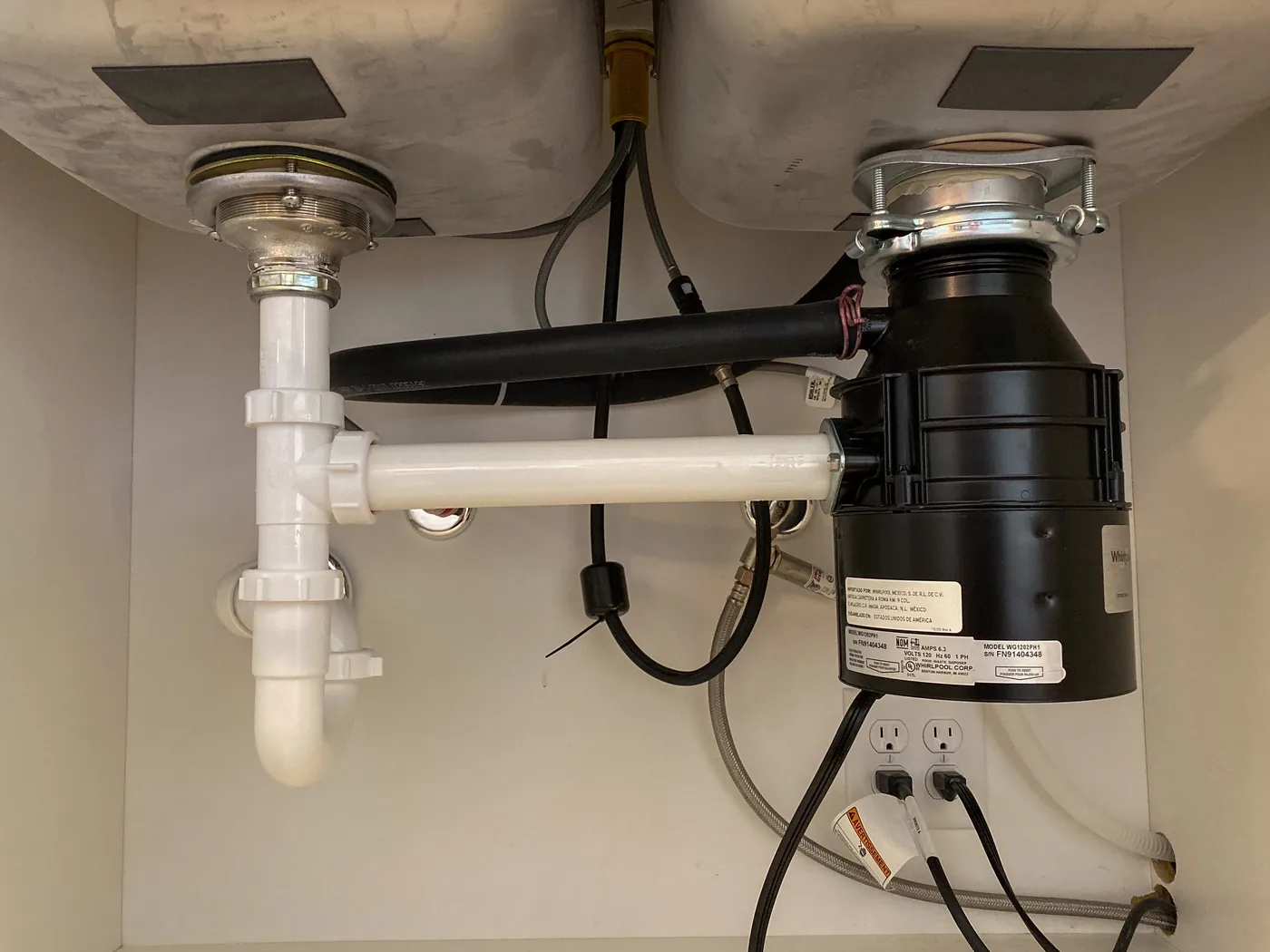 Garbage Disposal Leak in an Apopka home